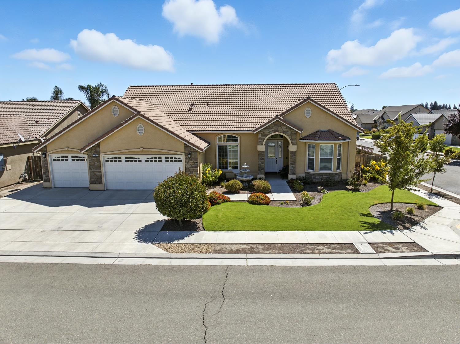 2700 7th Ave