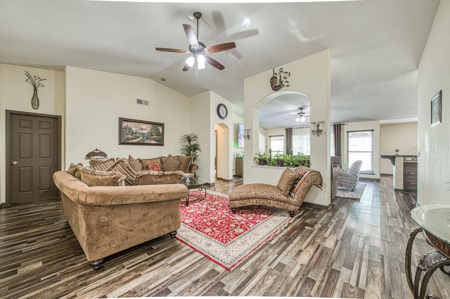 1135 Rafer Johnson Dr